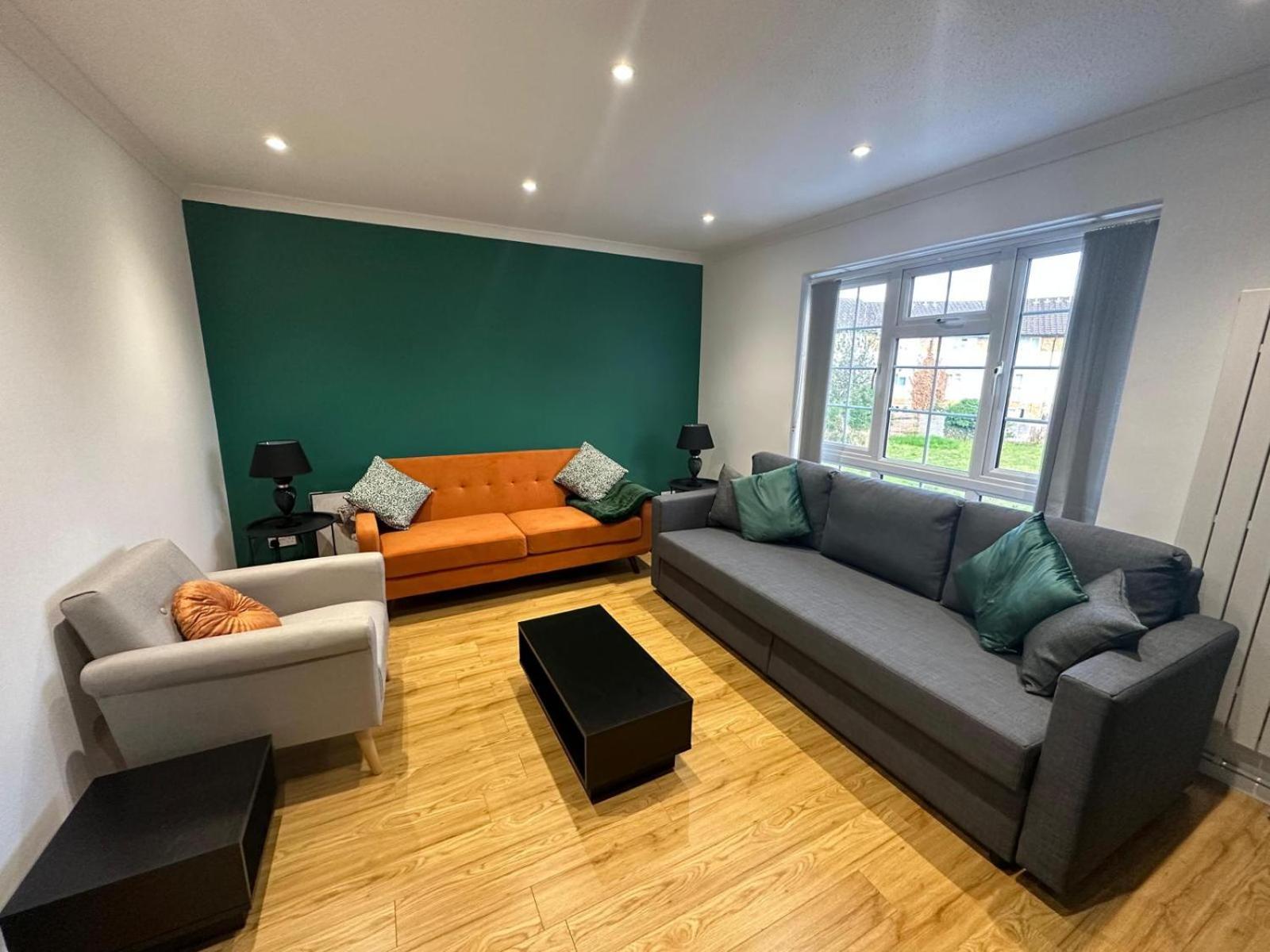Rooms In Stylish House Milton Keynes Exterior foto
